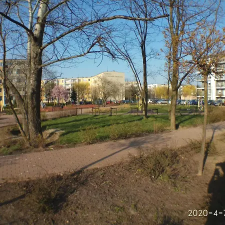 1090 Smialego 38 - Tanie W Apartamencie - Samodzielne Zameldowanie - Self Check In شقة