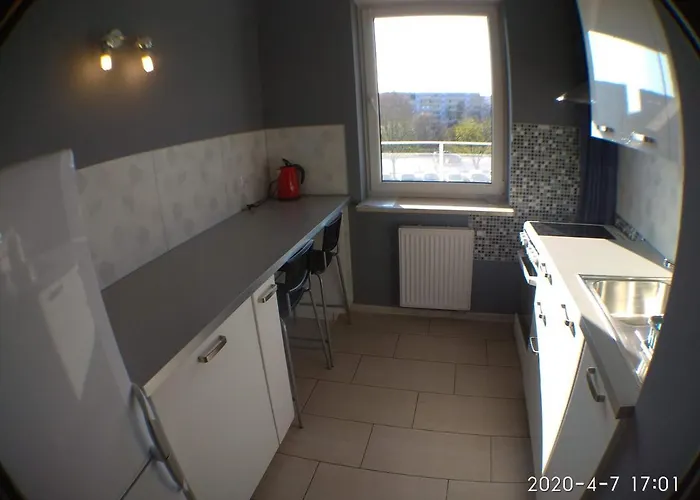 1090 Smialego 38 - Tanie W Apartamencie - Samodzielne Zameldowanie - Self Check In شقة