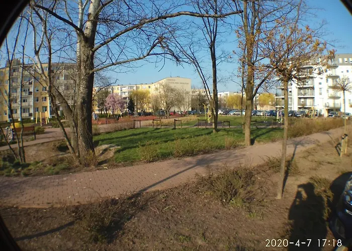 1090 Smialego 38 - Tanie W Apartamencie - Samodzielne Zameldowanie - Self Check In Appartamento